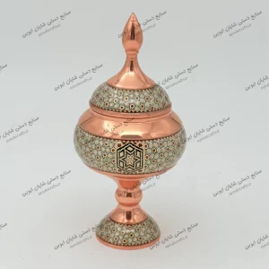 قندان خاتم شال‌ دار ممتاز دست‌ ساز از مس کرمان با استخوان شتر و چوب گردو ارتفاع ۲۰ سانتی‌متر