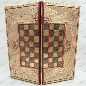تخته نرد خاتم تمام سیم روگرد کنگره‌ای ۵۰ در ۵۰ چوب کبوده با خاتم تخمه‌دار استخوان شتر و سیم برنجی – صنایع دستی شایان ایوبی