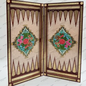 تخته نرد خاتم طرح گل مرغ روگرد ۵۰ در ۵۰ چوب کبوده با خاتم تخمه‌دار استخوان شتر و سیم برنجی – صنایع دستی شایان ایوبی